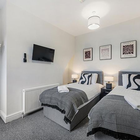 Anfield Cosy Stays - Air Host & Stay - Sleeps 14 Liverpool Exterior foto