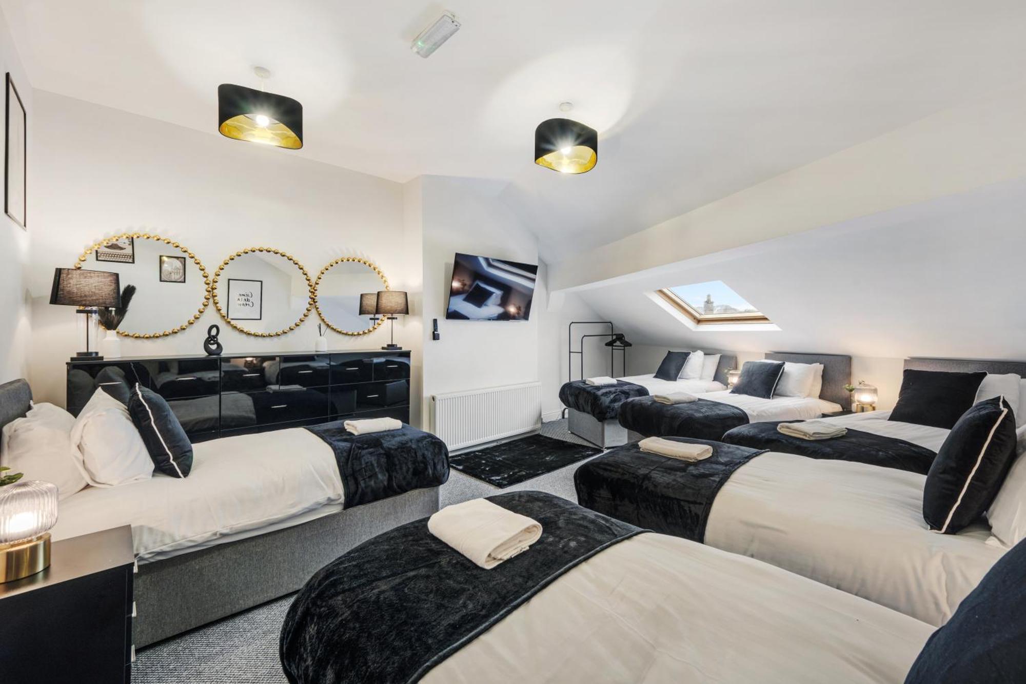 Anfield Cosy Stays - Air Host & Stay - Sleeps 14 Liverpool Exterior foto