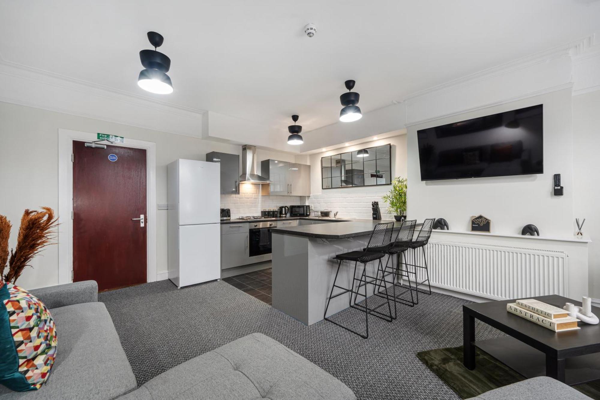 Anfield Cosy Stays - Air Host & Stay - Sleeps 14 Liverpool Exterior foto