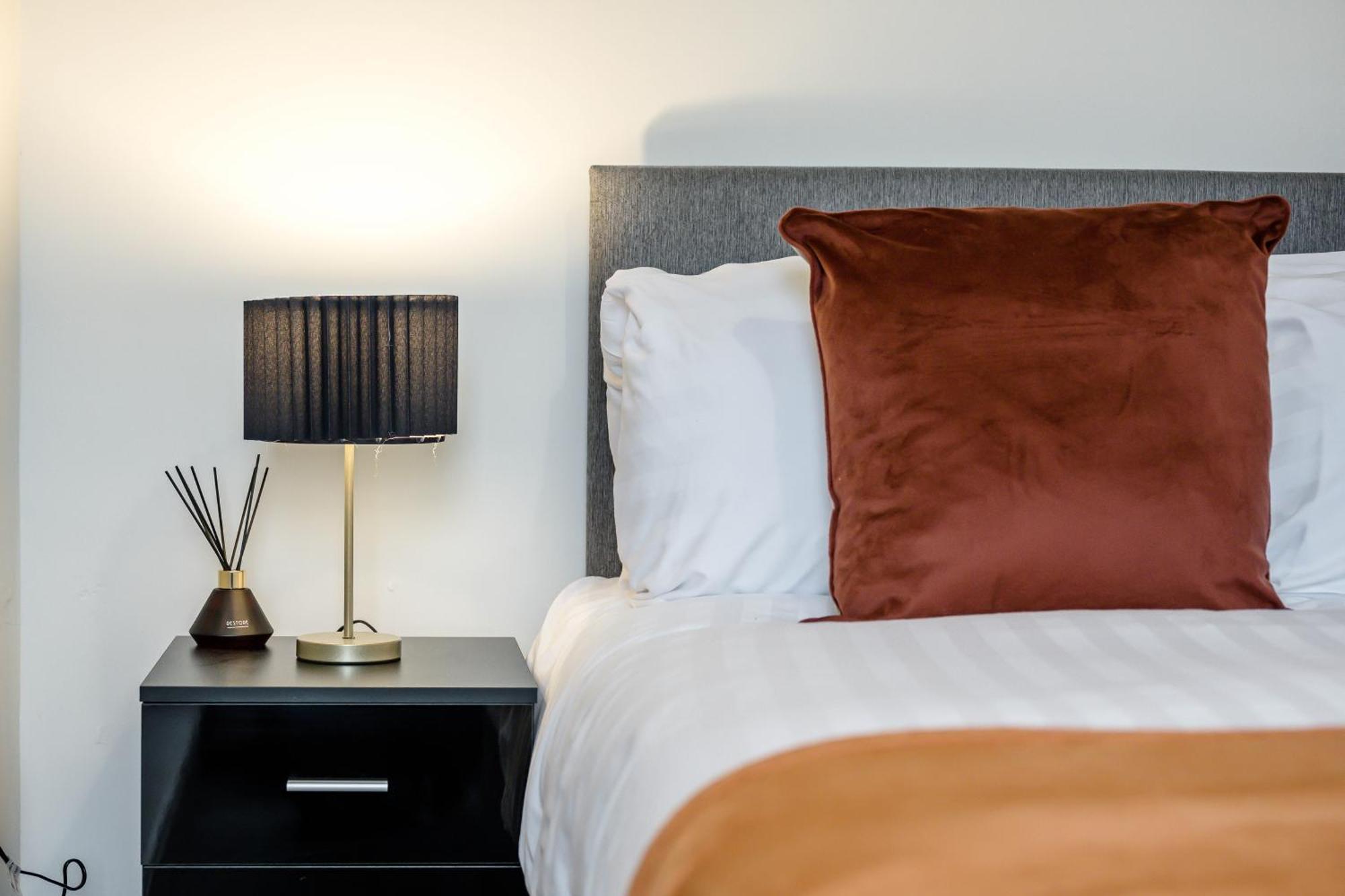 Anfield Cosy Stays - Air Host & Stay - Sleeps 14 Liverpool Exterior foto